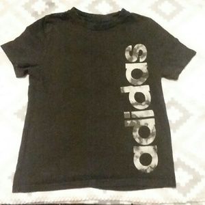 🍉🌻 ADIDAS TEE 🌻 3 FOR $15 🌻